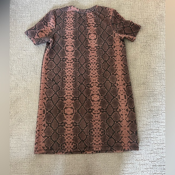 Zara Brown Snakeskin T-shirt Dress - Size small - Picture 2 of 2